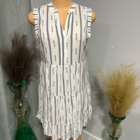 white midi dresses - Picture 5 of 5